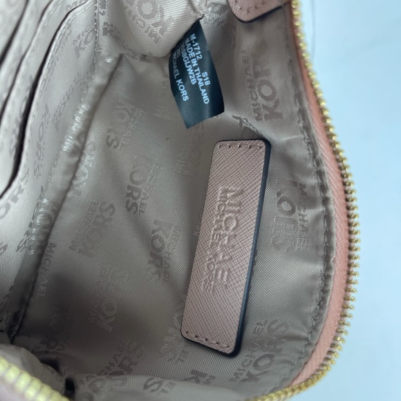 MICHAEL KORS JET TRAVEL LG CENTER STRIPE TOP ZIP - Picture 4 of 11